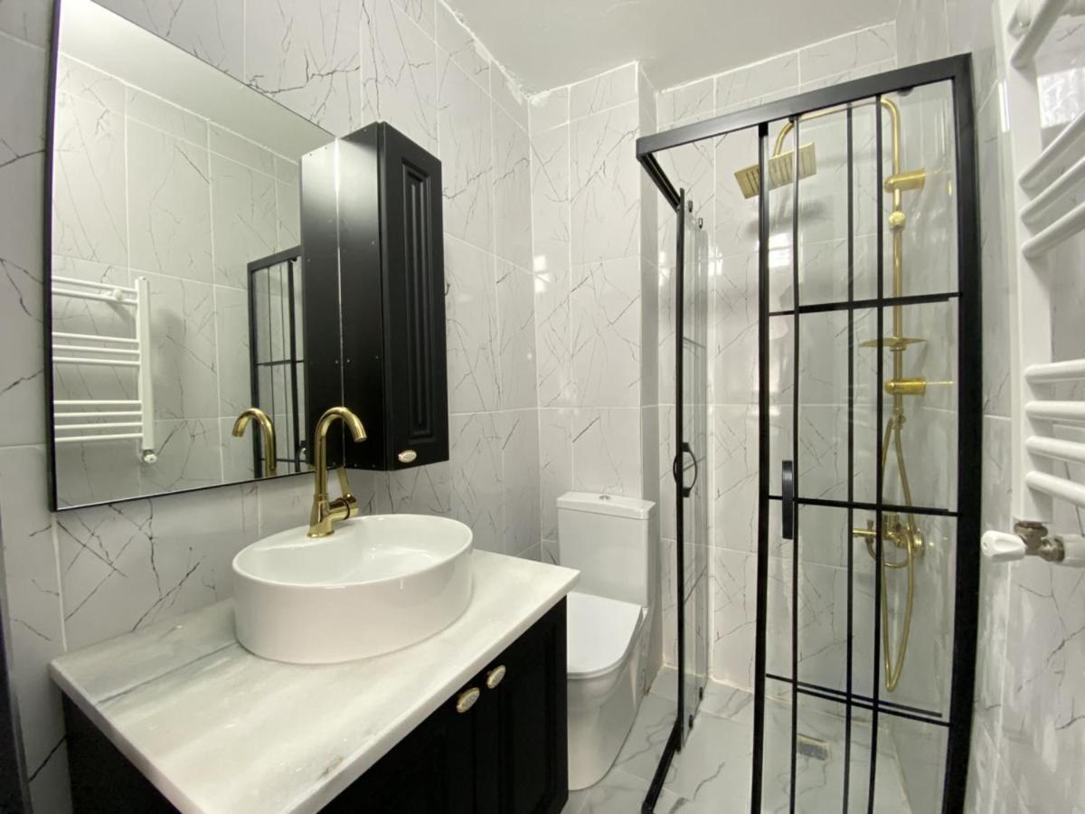 Pleasant Studio Flat In Kabatas Beyoglu Appartamento Provincia di Provincia di Istanbul Esterno foto